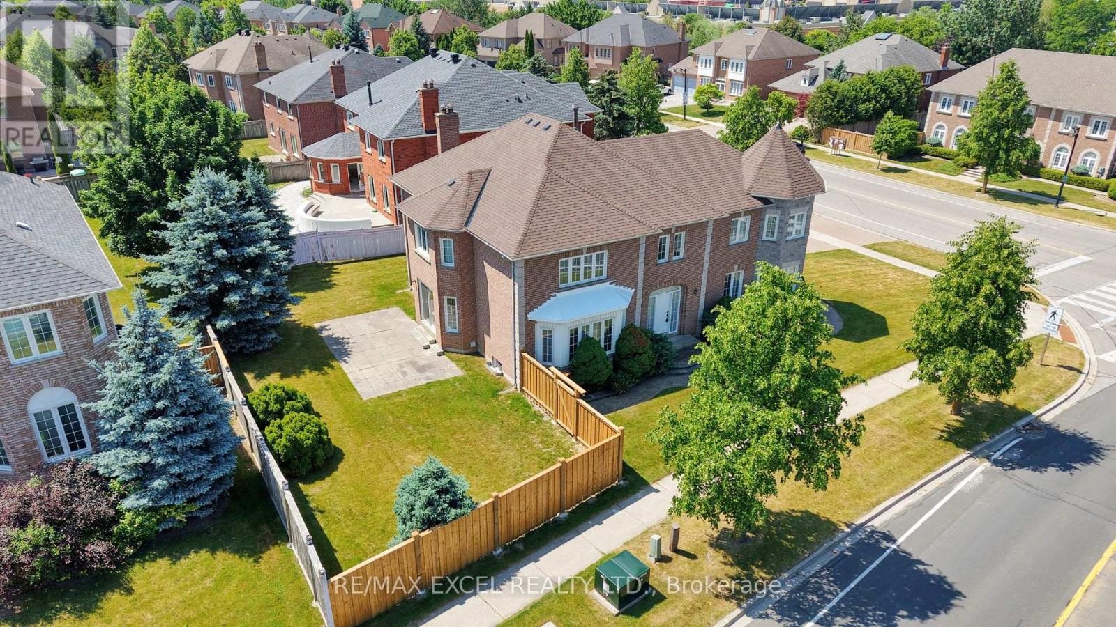 












35 TOWNSON ROAD

,
Markham (Cachet),




Ontario
L6C1T5

