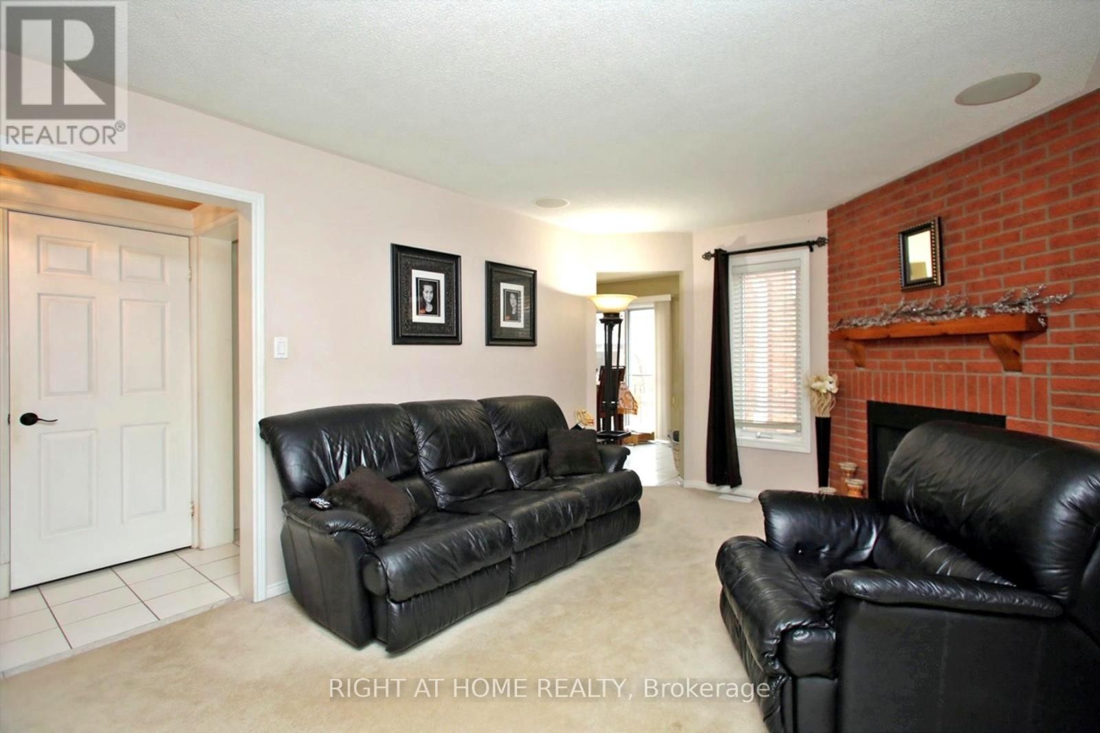 












6 COLDSTREAM CRESCENT

,
Richmond Hill (Devonsleigh),




Ontario
L4S1E6


