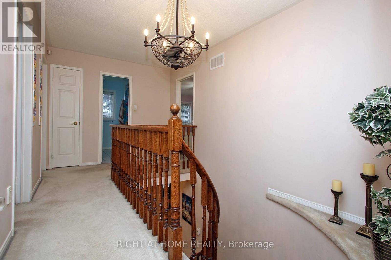 












6 COLDSTREAM CRESCENT

,
Richmond Hill (Devonsleigh),




Ontario
L4S1E6


