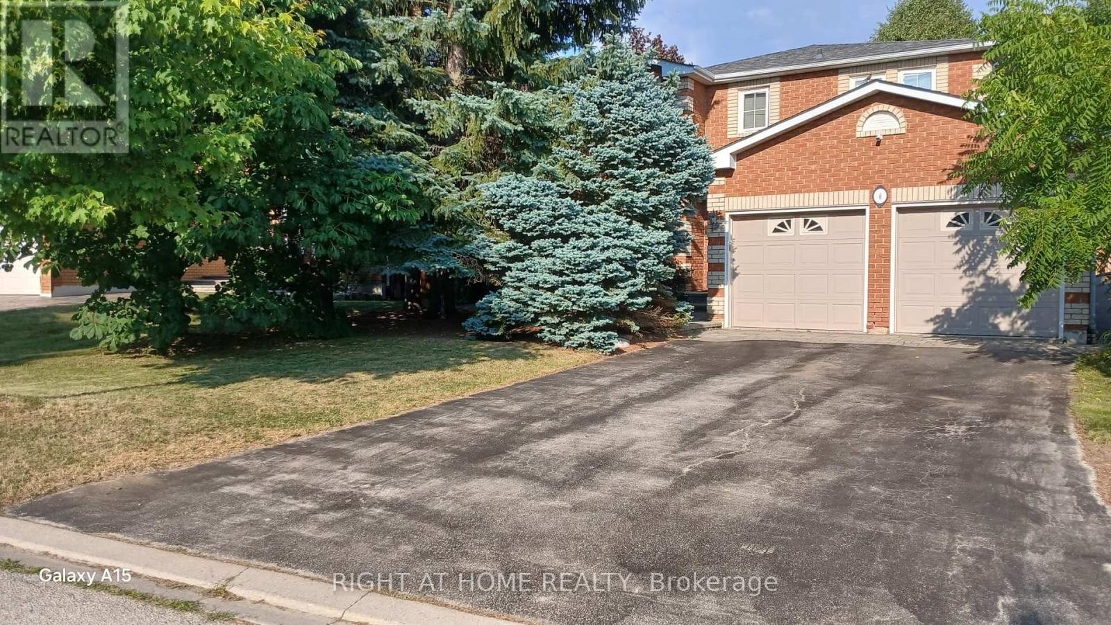 












6 COLDSTREAM CRESCENT

,
Richmond Hill (Devonsleigh),




Ontario
L4S1E6

