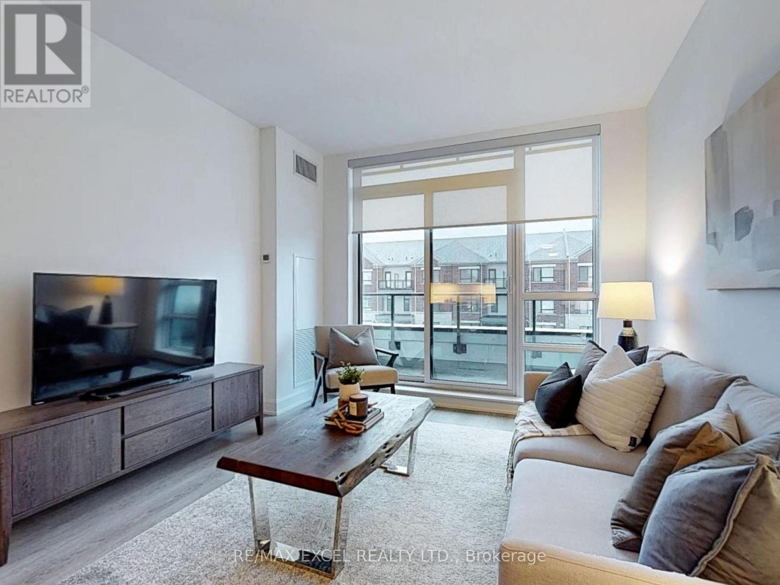 












103 - 12 GANDHI LANE

,
Markham (Commerce Valley),




Ontario
L3T0G8

