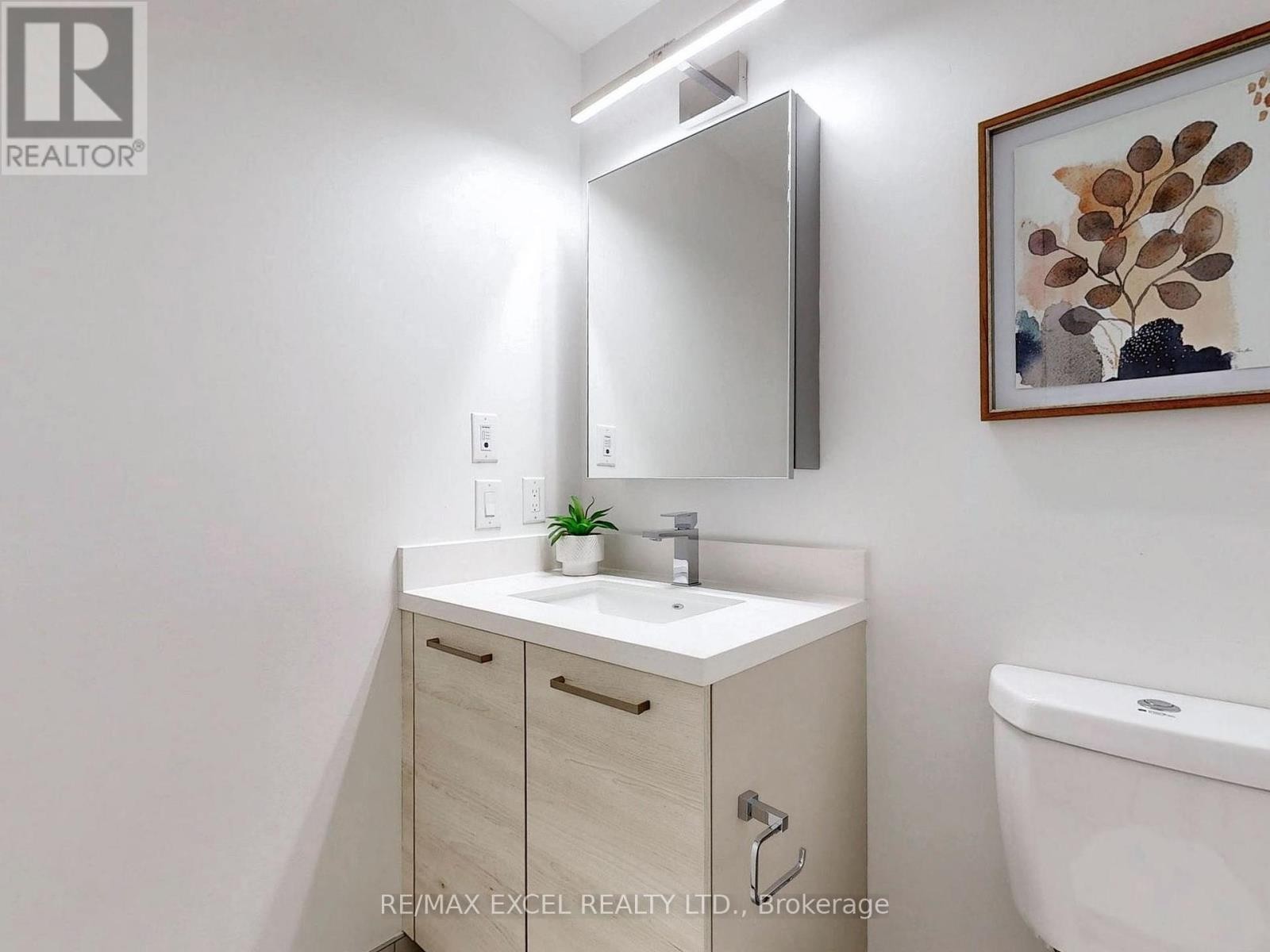 












103 - 12 GANDHI LANE

,
Markham (Commerce Valley),




Ontario
L3T0G8

