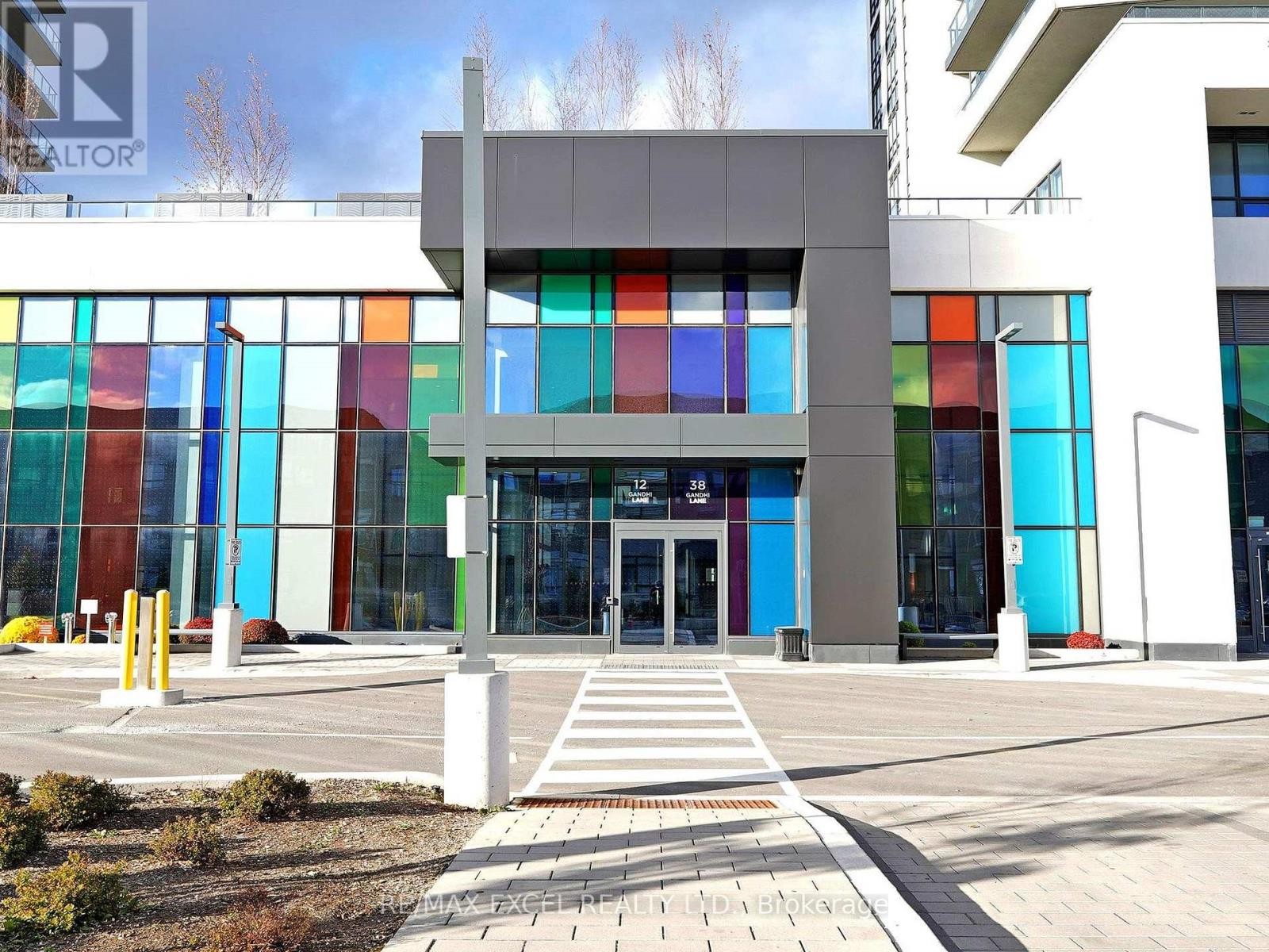 












103 - 12 GANDHI LANE

,
Markham (Commerce Valley),




Ontario
L3T0G8

