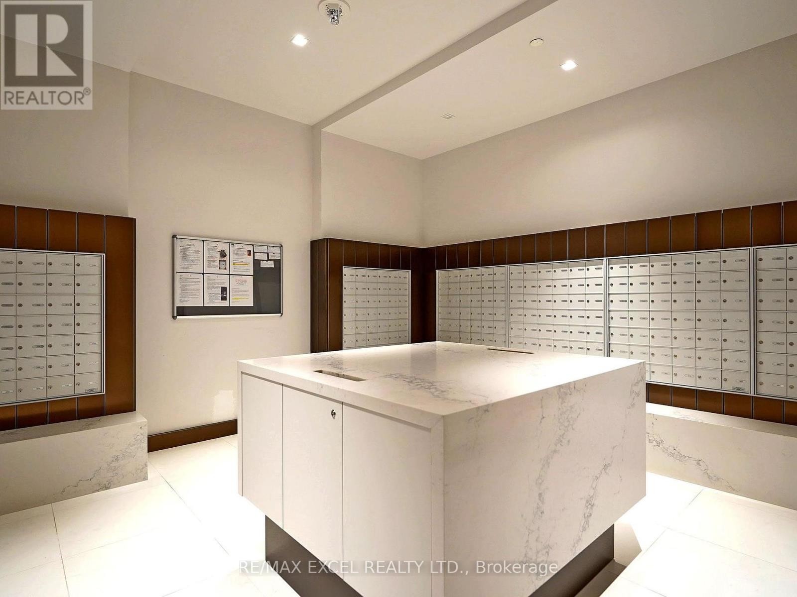 












103 - 12 GANDHI LANE

,
Markham (Commerce Valley),




Ontario
L3T0G8

