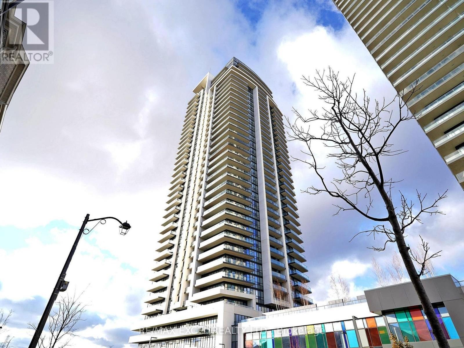 












103 - 12 GANDHI LANE

,
Markham (Commerce Valley),




Ontario
L3T0G8

