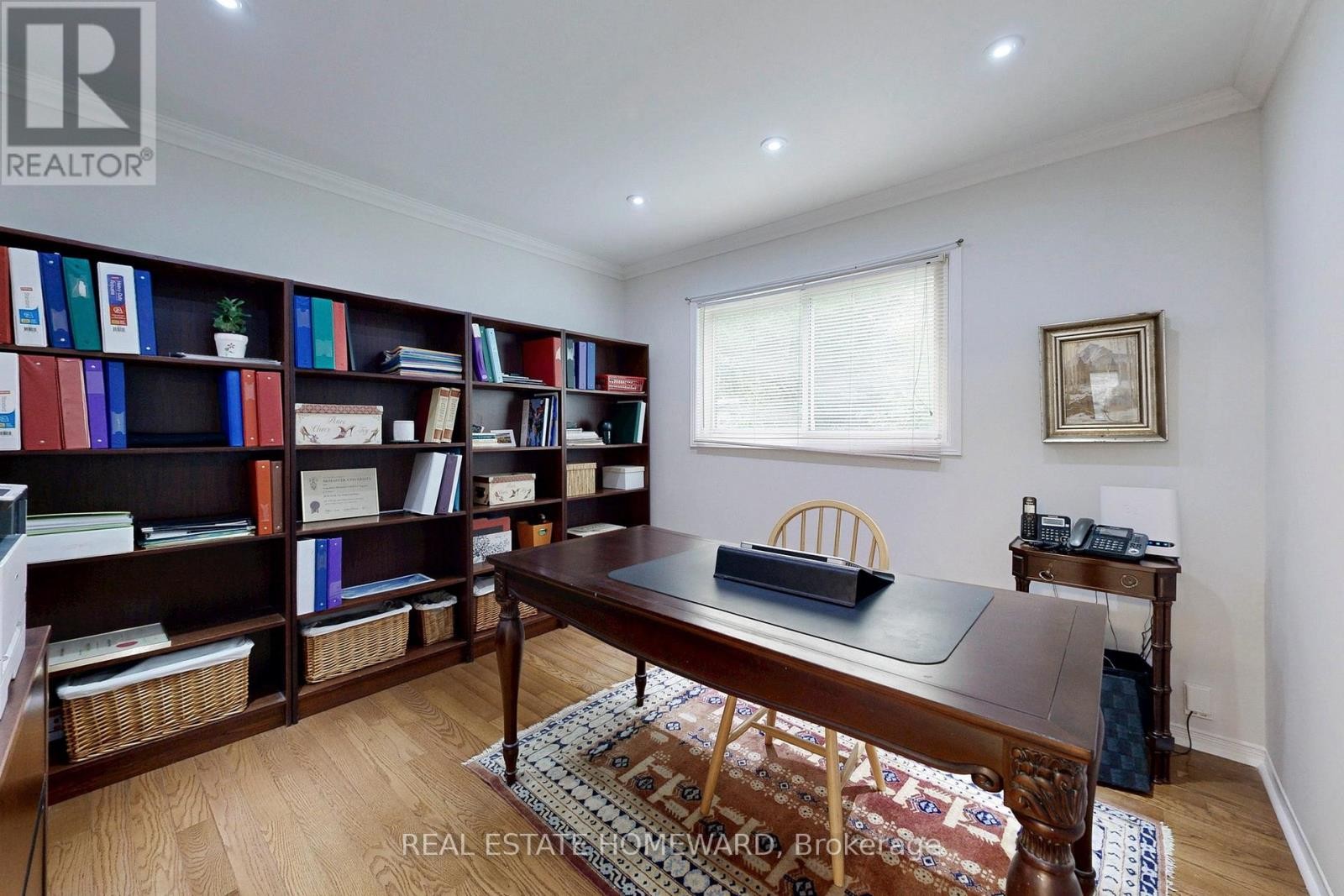 












20 ANVIL COURT

,
Richmond Hill (Westbrook),




Ontario
L4C9G7


