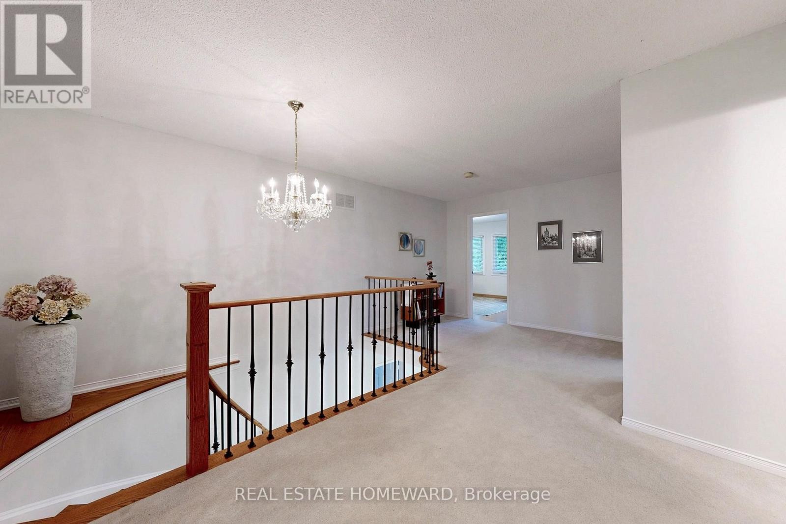 












20 ANVIL COURT

,
Richmond Hill (Westbrook),




Ontario
L4C9G7


