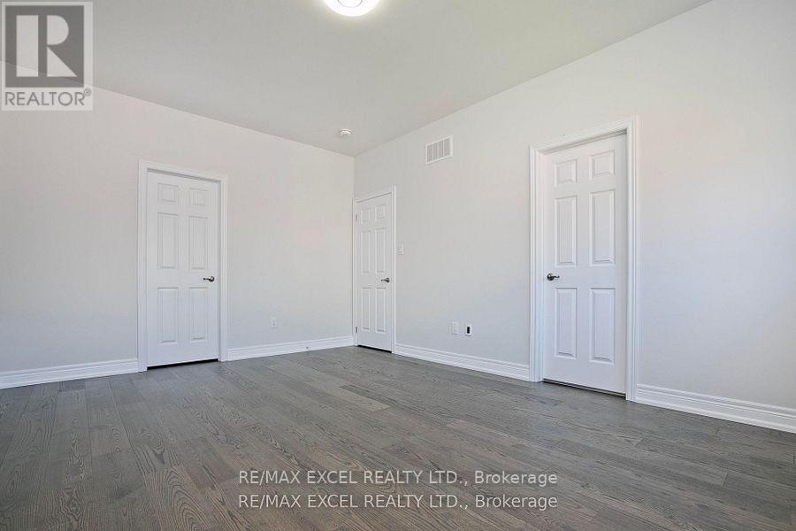 












4 YARL DRIVE

,
Markham (Middlefield),




Ontario
L3S0G3

