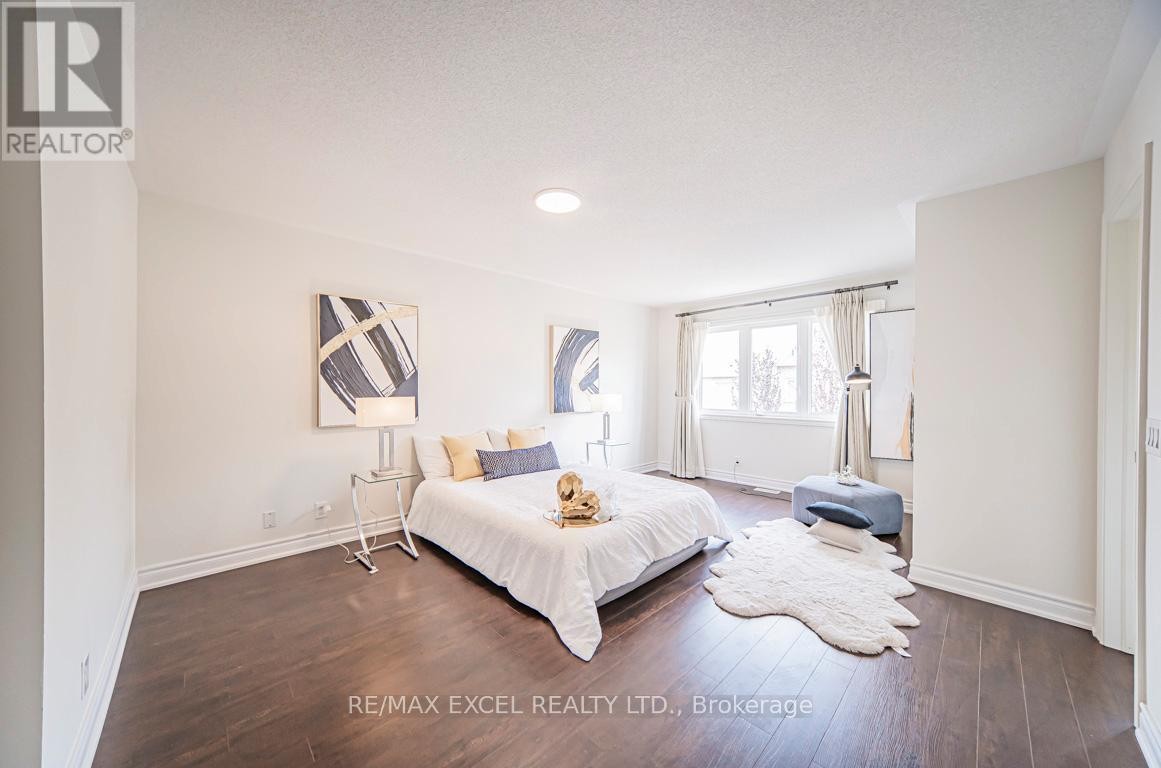 












104 HARVEST HILLS BOULEVARD

,
East Gwillimbury,




Ontario
L9N0B3

