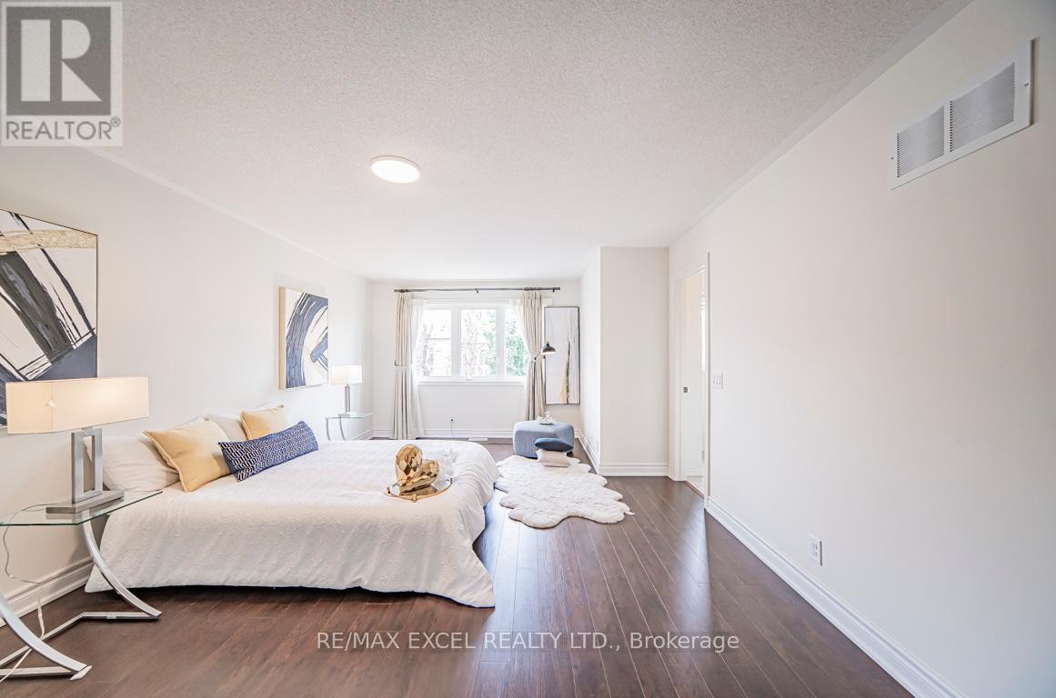 












104 HARVEST HILLS BOULEVARD

,
East Gwillimbury,




Ontario
L9N0B3

