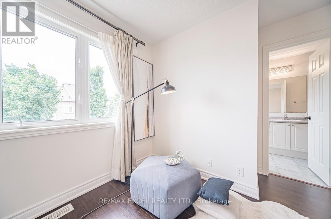 












104 HARVEST HILLS BOULEVARD

,
East Gwillimbury,




Ontario
L9N0B3

