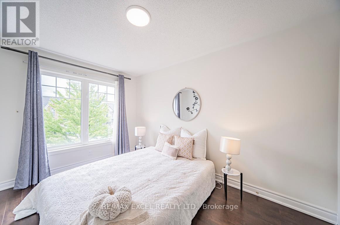 












104 HARVEST HILLS BOULEVARD

,
East Gwillimbury,




Ontario
L9N0B3

