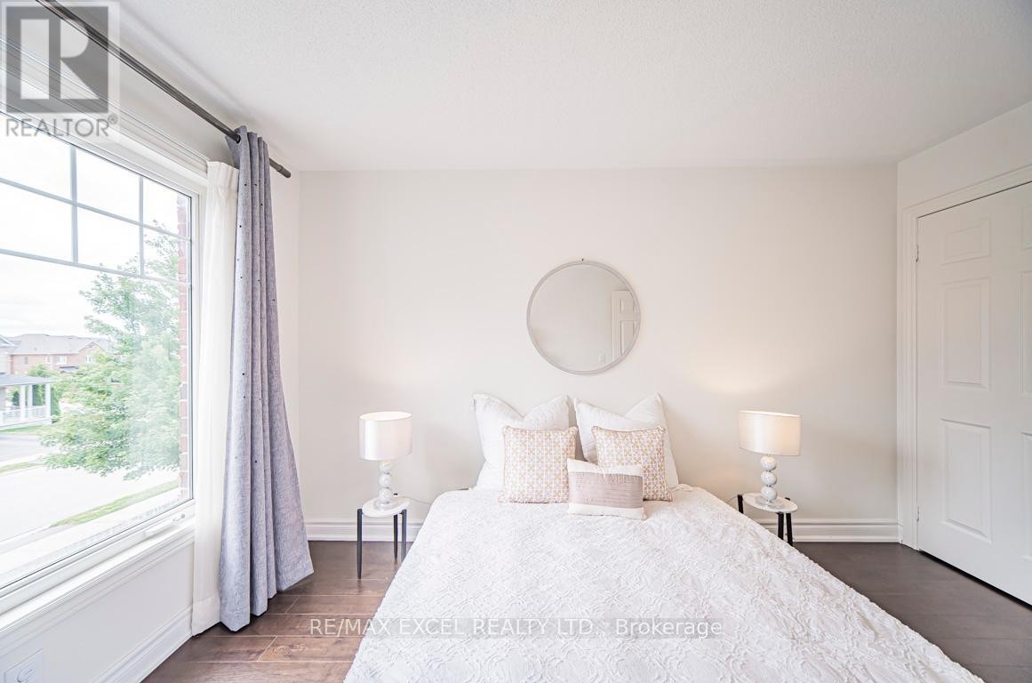 












104 HARVEST HILLS BOULEVARD

,
East Gwillimbury,




Ontario
L9N0B3

