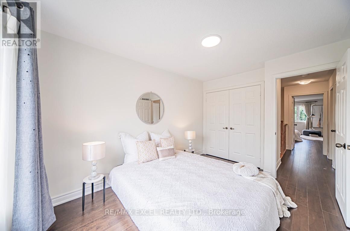 












104 HARVEST HILLS BOULEVARD

,
East Gwillimbury,




Ontario
L9N0B3

