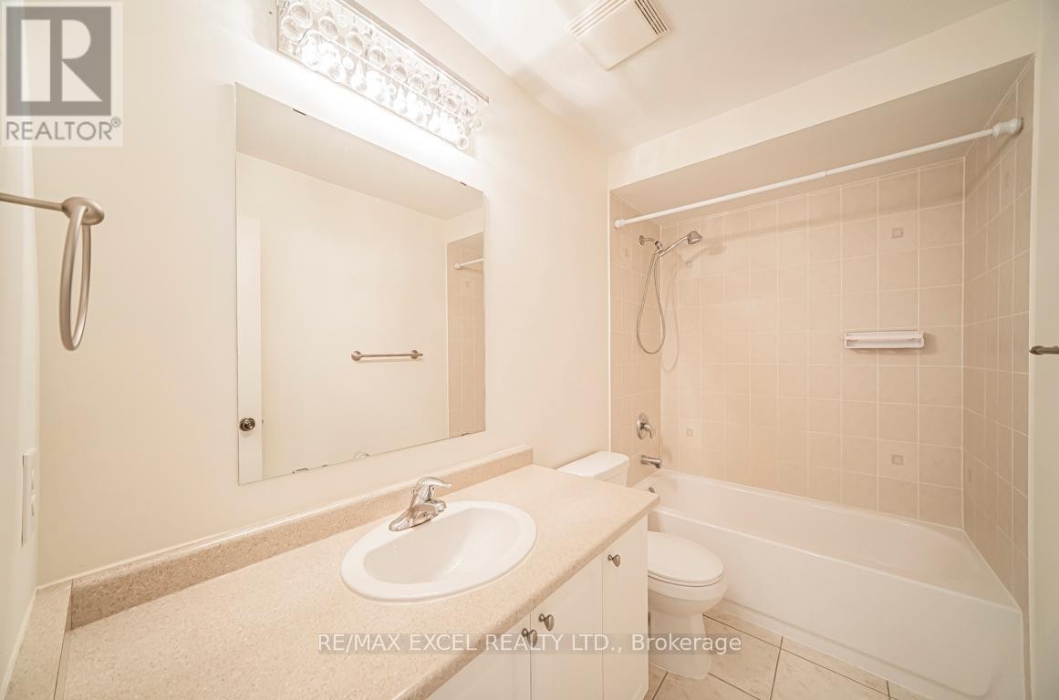 












104 HARVEST HILLS BOULEVARD

,
East Gwillimbury,




Ontario
L9N0B3

