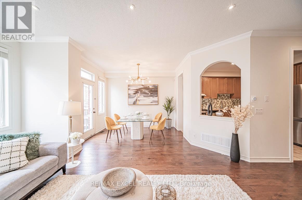 












104 HARVEST HILLS BOULEVARD

,
East Gwillimbury,




Ontario
L9N0B3


