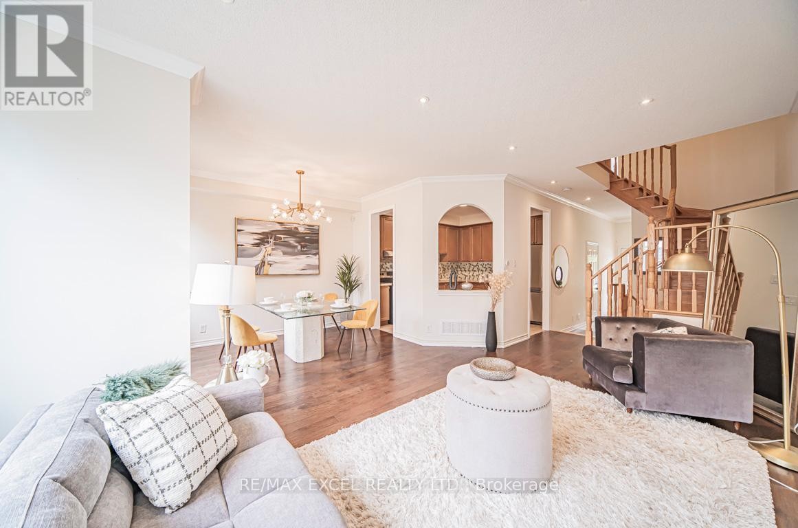 












104 HARVEST HILLS BOULEVARD

,
East Gwillimbury,




Ontario
L9N0B3

