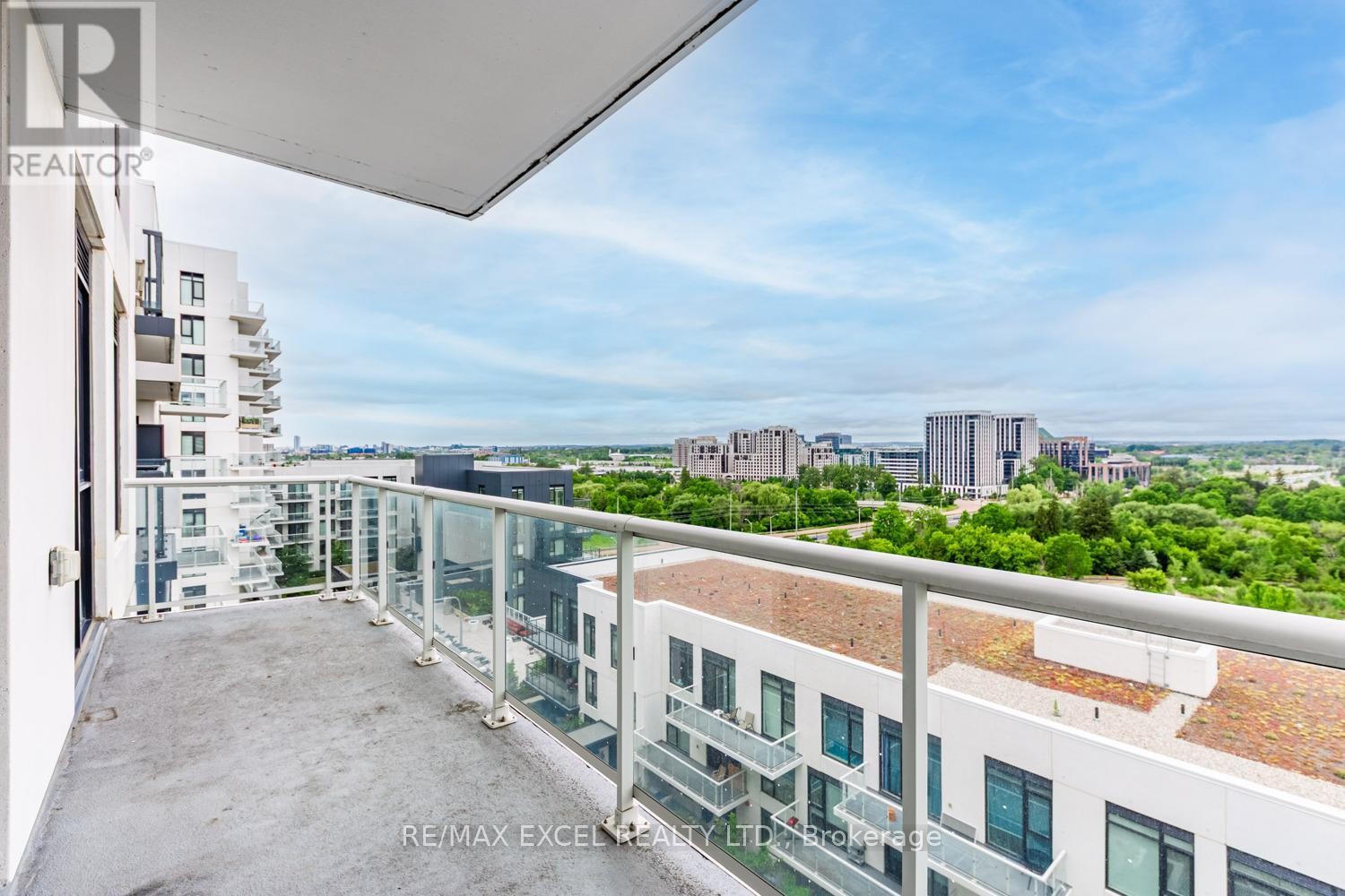 












1101 - 8 ROUGE VALLEY DRIVE W

,
Markham (Unionville),




Ontario
L6G0G8

