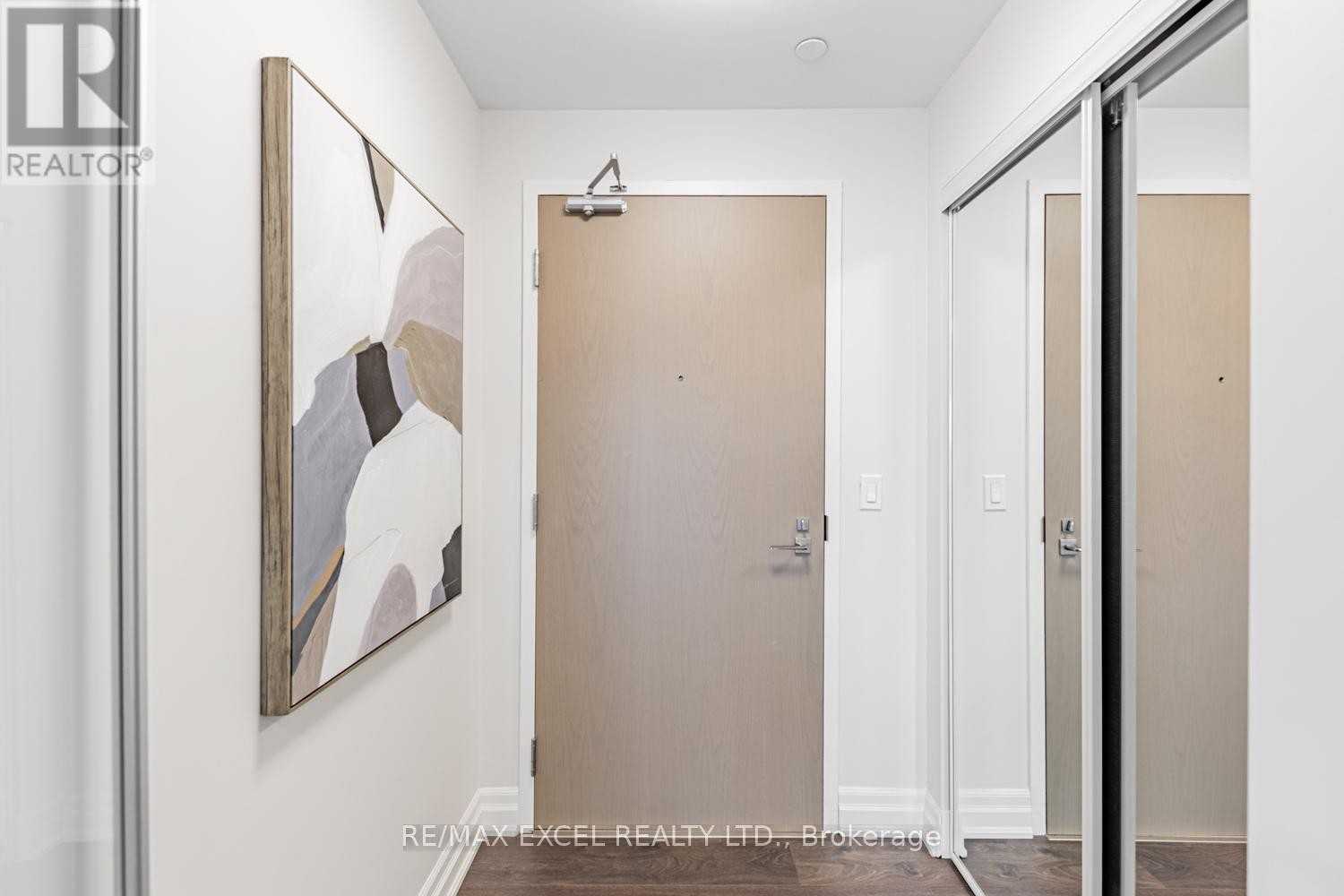 












1101 - 8 ROUGE VALLEY DRIVE W

,
Markham (Unionville),




Ontario
L6G0G8

