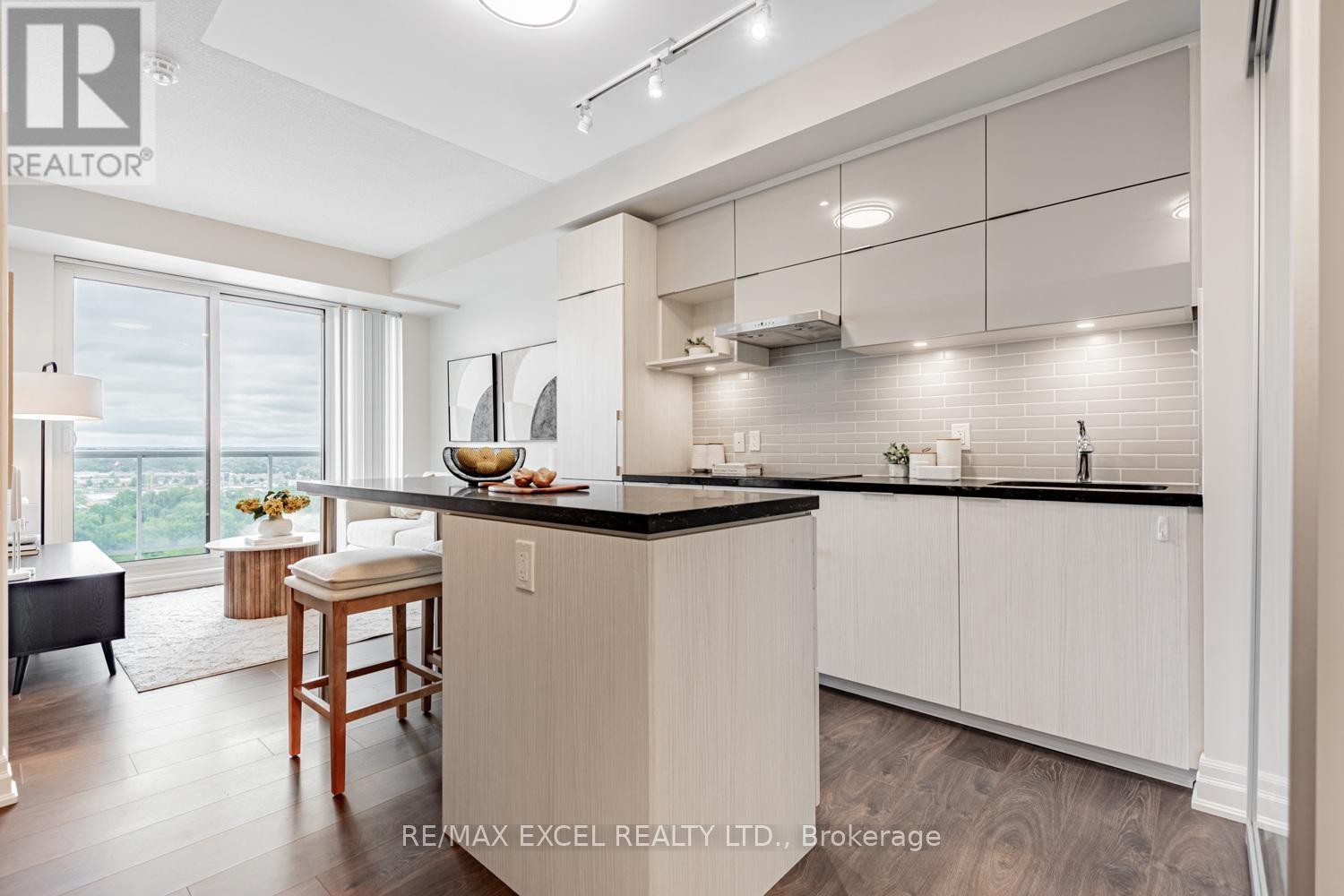 












1101 - 8 ROUGE VALLEY DRIVE W

,
Markham (Unionville),




Ontario
L6G0G8

