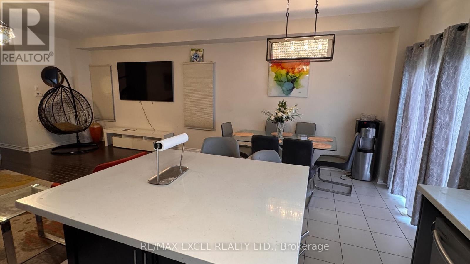 












1150 PEELAR CRESCENT

,
Innisfil (Lefroy),




Ontario
L0L1W0

