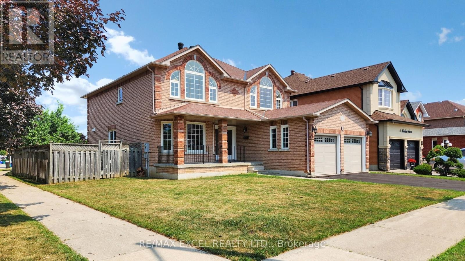 












8 MACKLIN STREET

,
Markham (Middlefield),




Ontario
L3S3Z4

