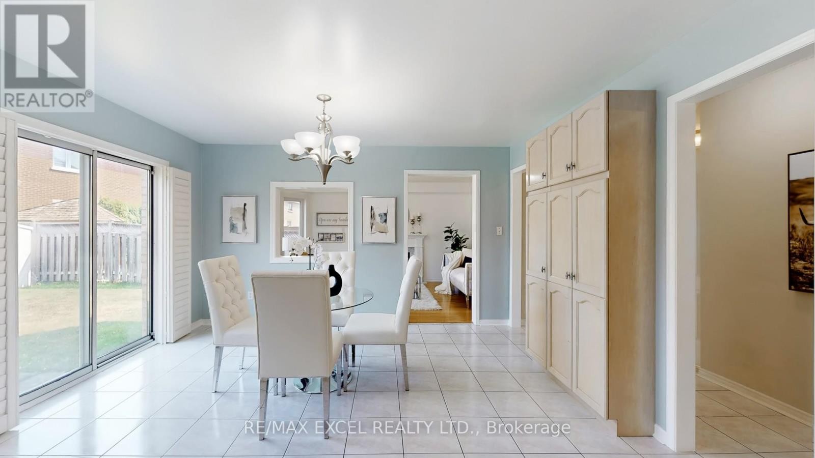 












8 MACKLIN STREET

,
Markham (Middlefield),




Ontario
L3S3Z4

