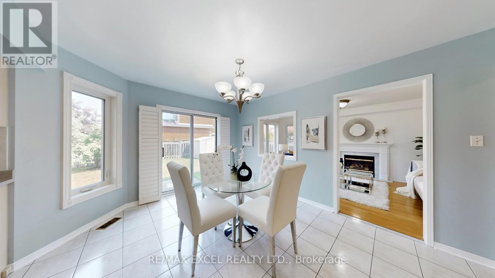 












8 MACKLIN STREET

,
Markham (Middlefield),




Ontario
L3S3Z4

