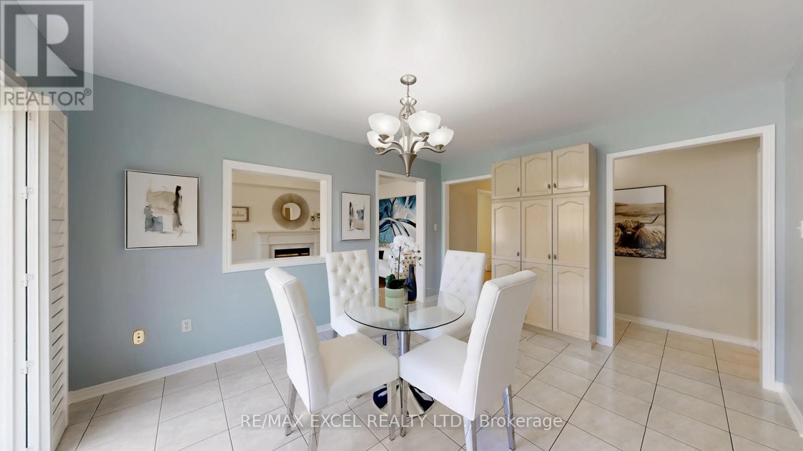 












8 MACKLIN STREET

,
Markham (Middlefield),




Ontario
L3S3Z4


