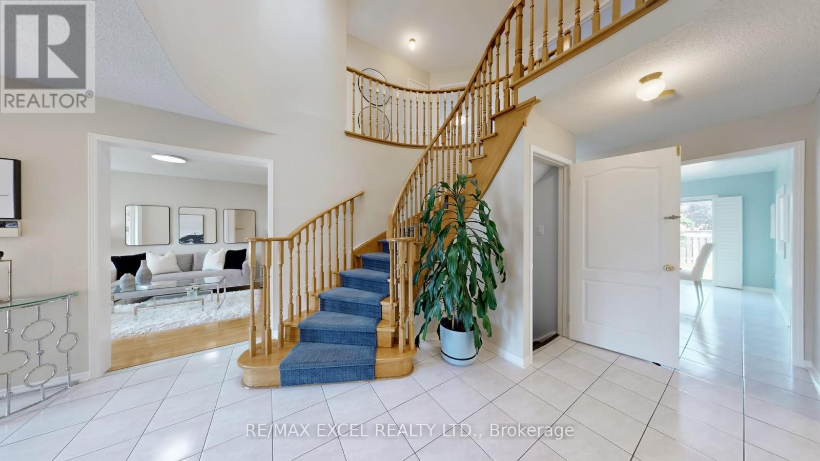 












8 MACKLIN STREET

,
Markham (Middlefield),




Ontario
L3S3Z4

