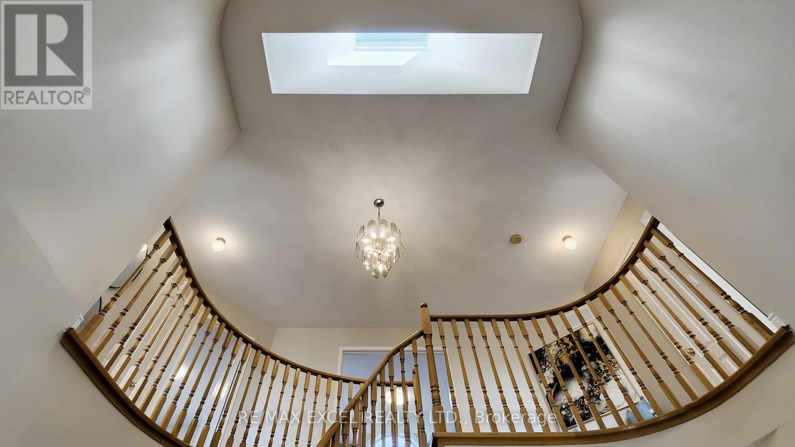 












8 MACKLIN STREET

,
Markham (Middlefield),




Ontario
L3S3Z4

