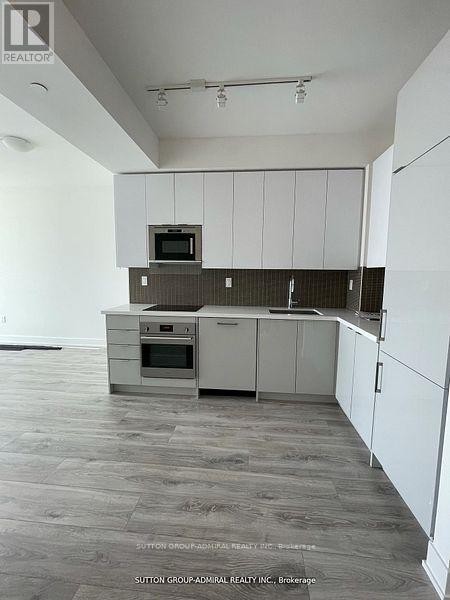 












1101 - 2908 HIGHWAY 7

,
Vaughan (Concord),




Ontario
L4K0K5

