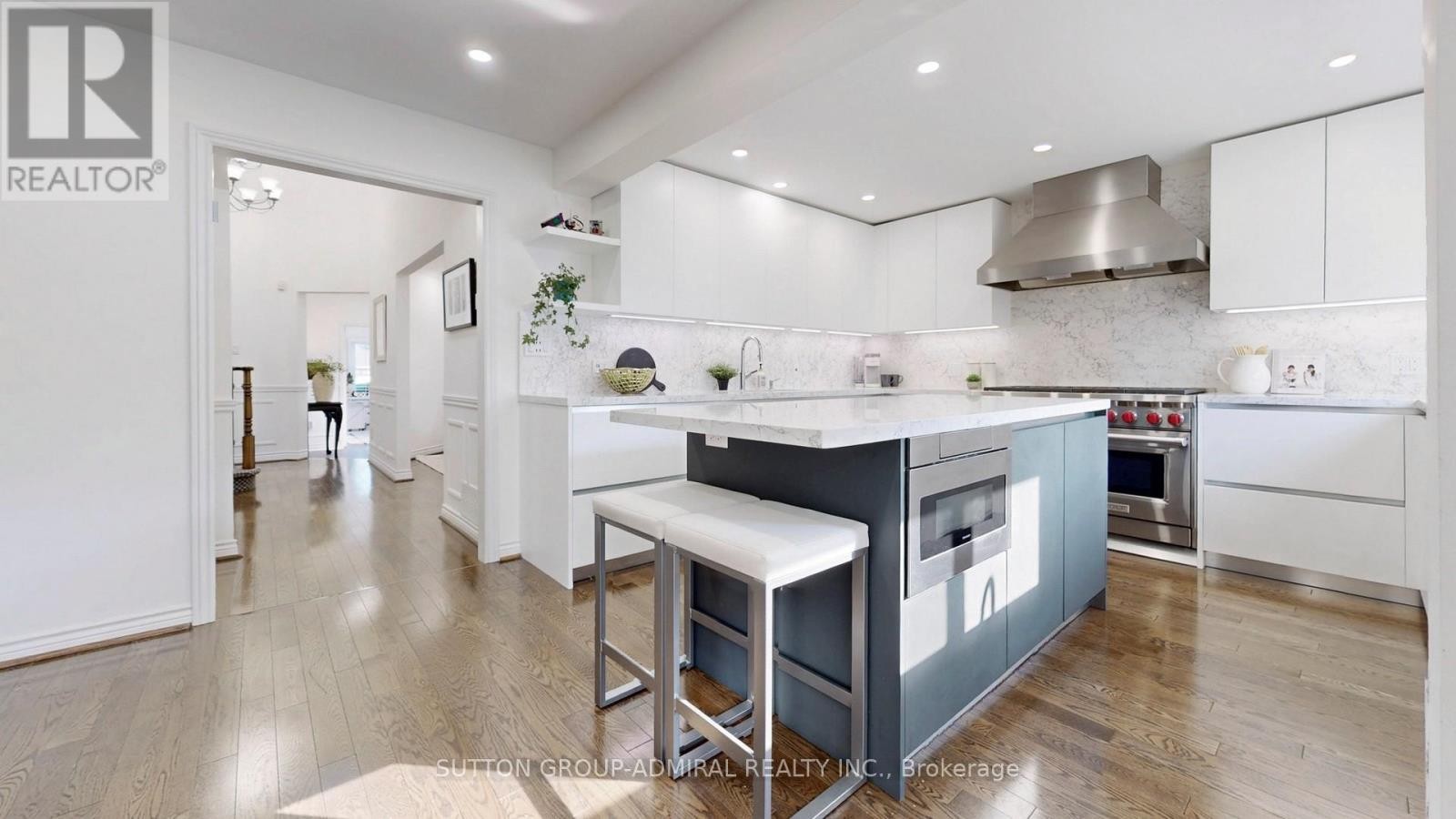 












122 EDMUND SEAGER DRIVE

,
Vaughan (Uplands),




Ontario
L4J4S7

