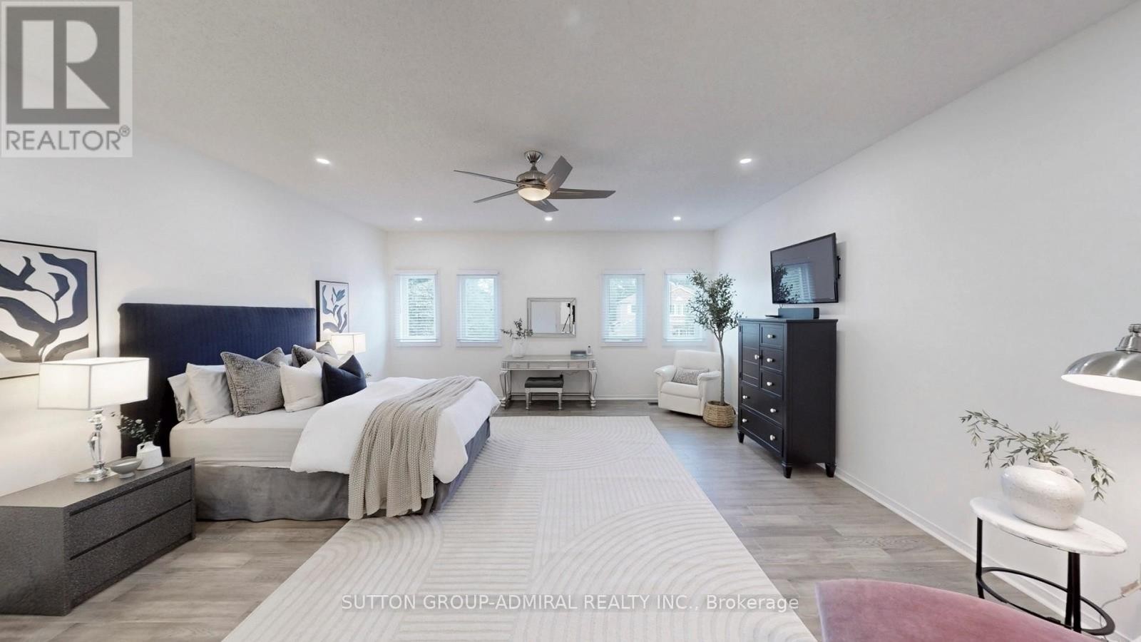 












122 EDMUND SEAGER DRIVE

,
Vaughan (Uplands),




Ontario
L4J4S7

