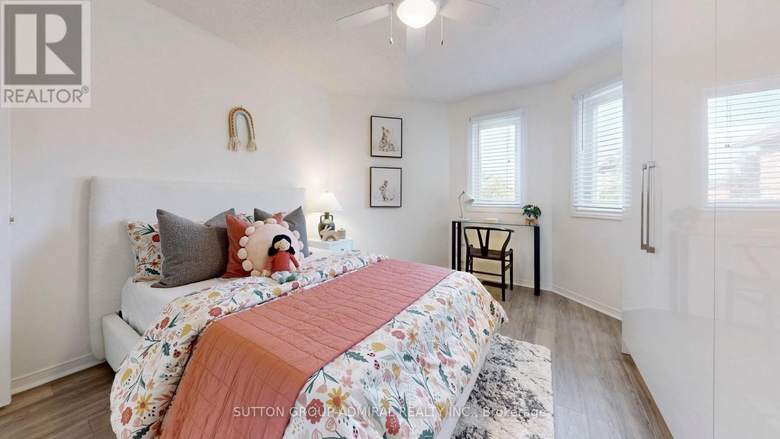 












122 EDMUND SEAGER DRIVE

,
Vaughan (Uplands),




Ontario
L4J4S7

