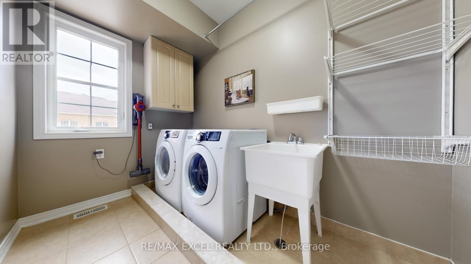 












2867 ELGIN MILLS ROAD E

,
Markham (Victoria Square),




Ontario
L6C0H7

