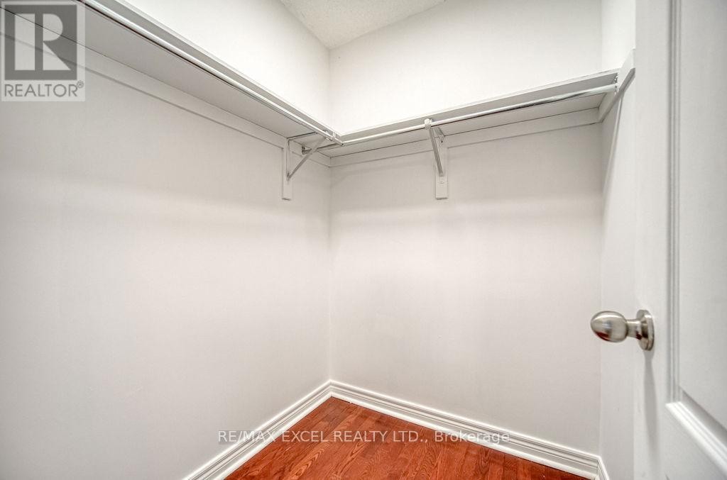 












316 WILLIAMSON ROAD

,
Markham (Greensborough),




Ontario
L6E2A7

