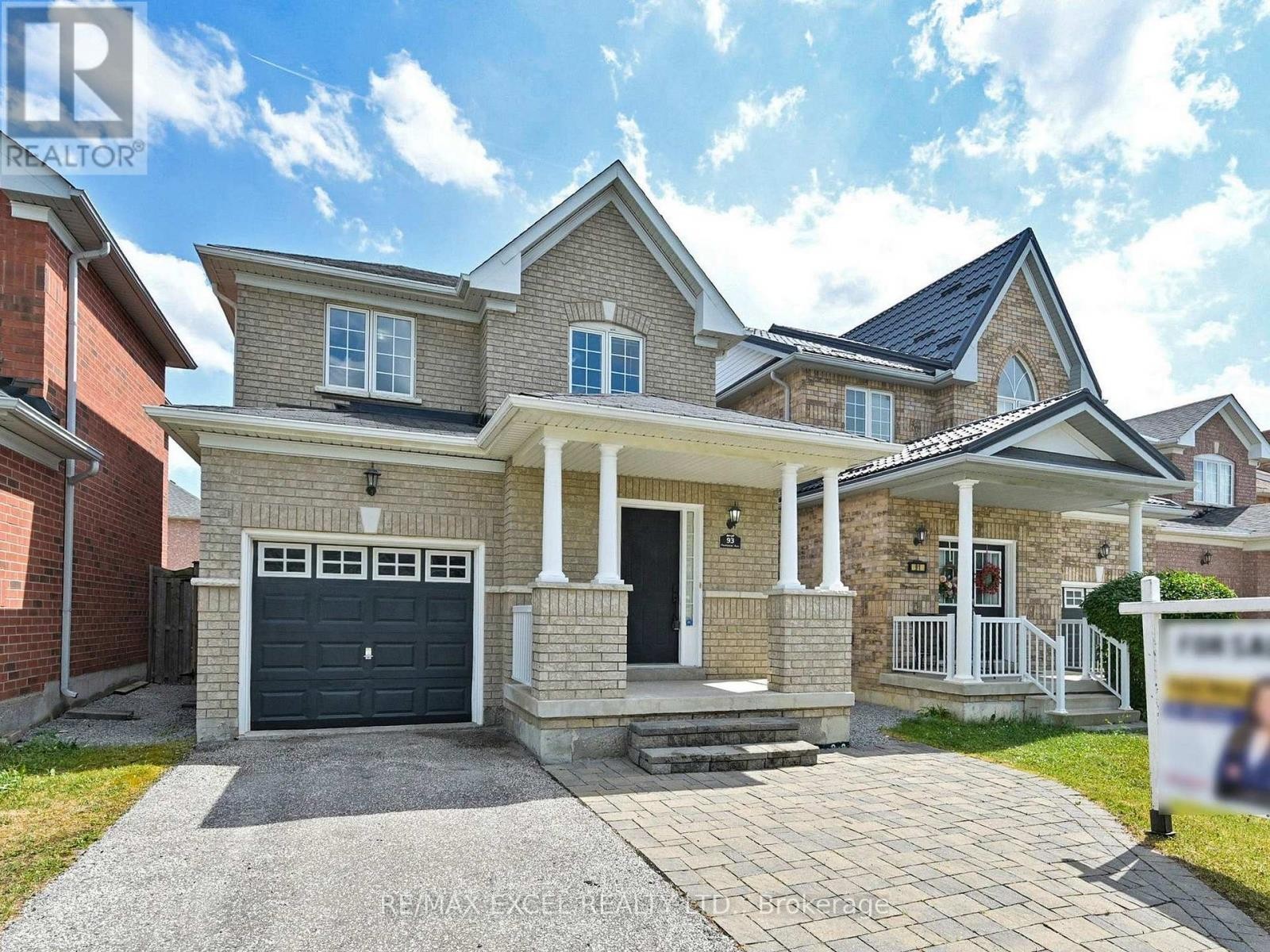 












93 PESHAWAR AVENUE

,
Markham (Village Green-South Unionville),




Ontario
L3R9V3

