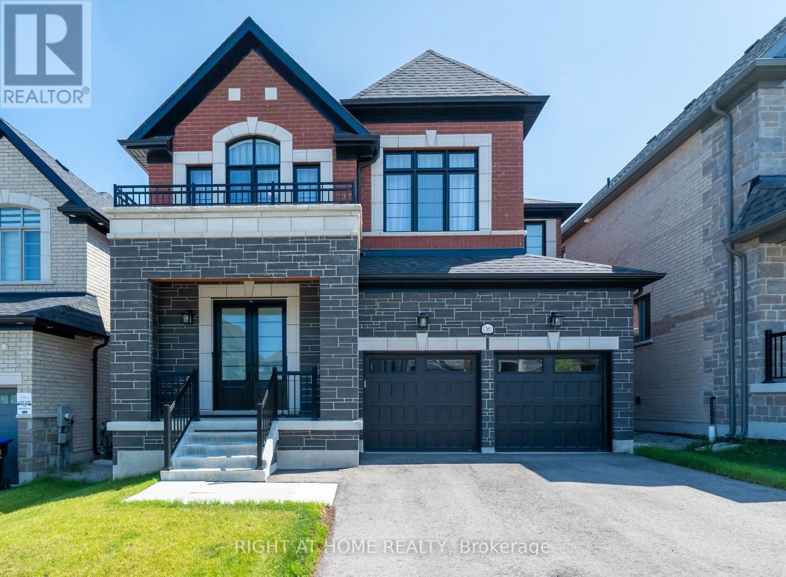 












1361 BLACKMORE STREET

,
Innisfil (Alcona),




Ontario
L9S0P3

