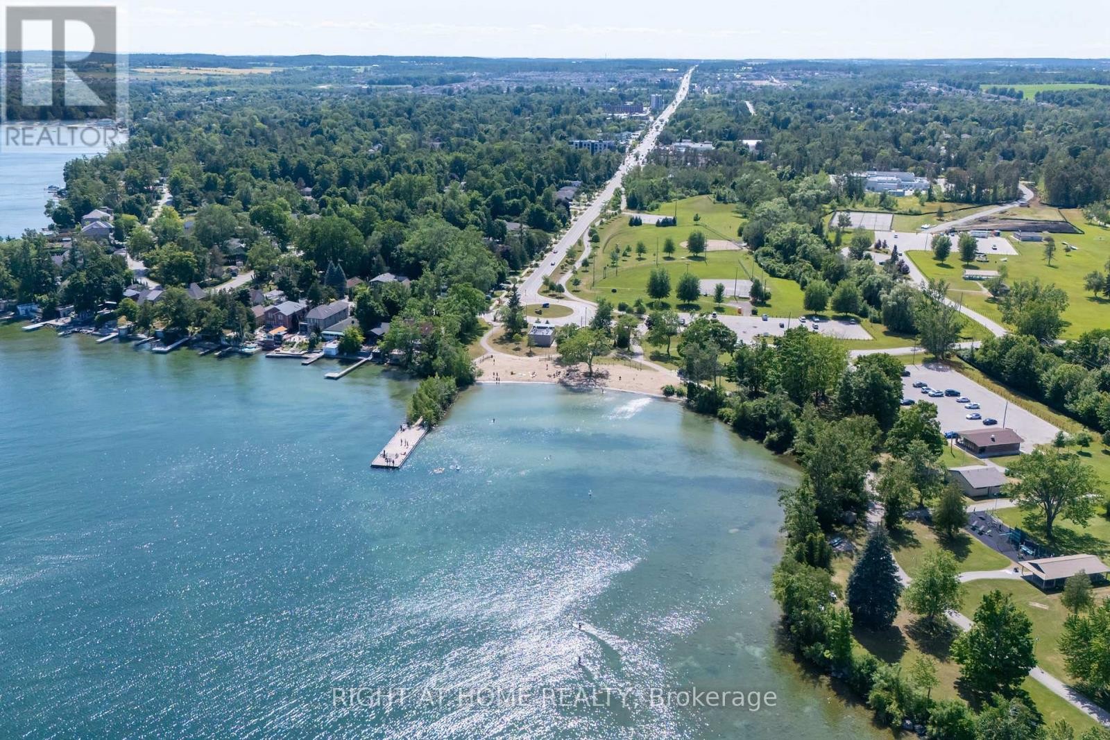












1361 BLACKMORE STREET

,
Innisfil (Alcona),




Ontario
L9S0P3

