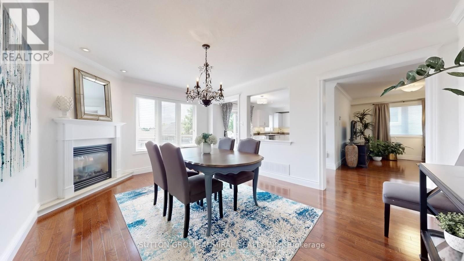 












35 WYMAN CRESCENT

,
Bradford West Gwillimbury (Bradford),




Ontario
L3Z3J5

