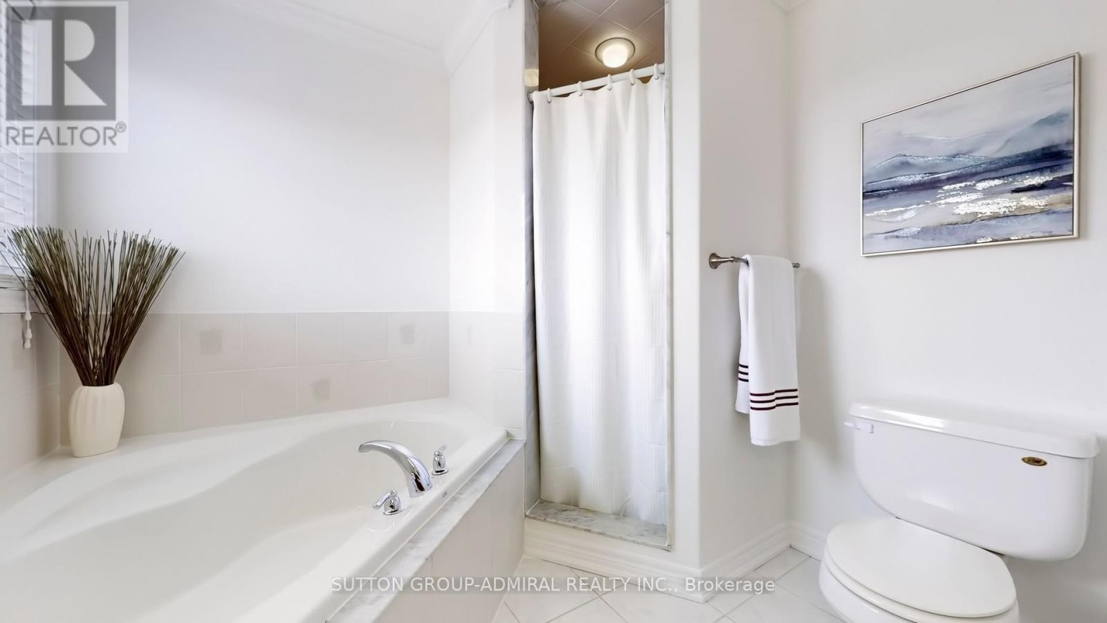 












35 WYMAN CRESCENT

,
Bradford West Gwillimbury (Bradford),




Ontario
L3Z3J5

