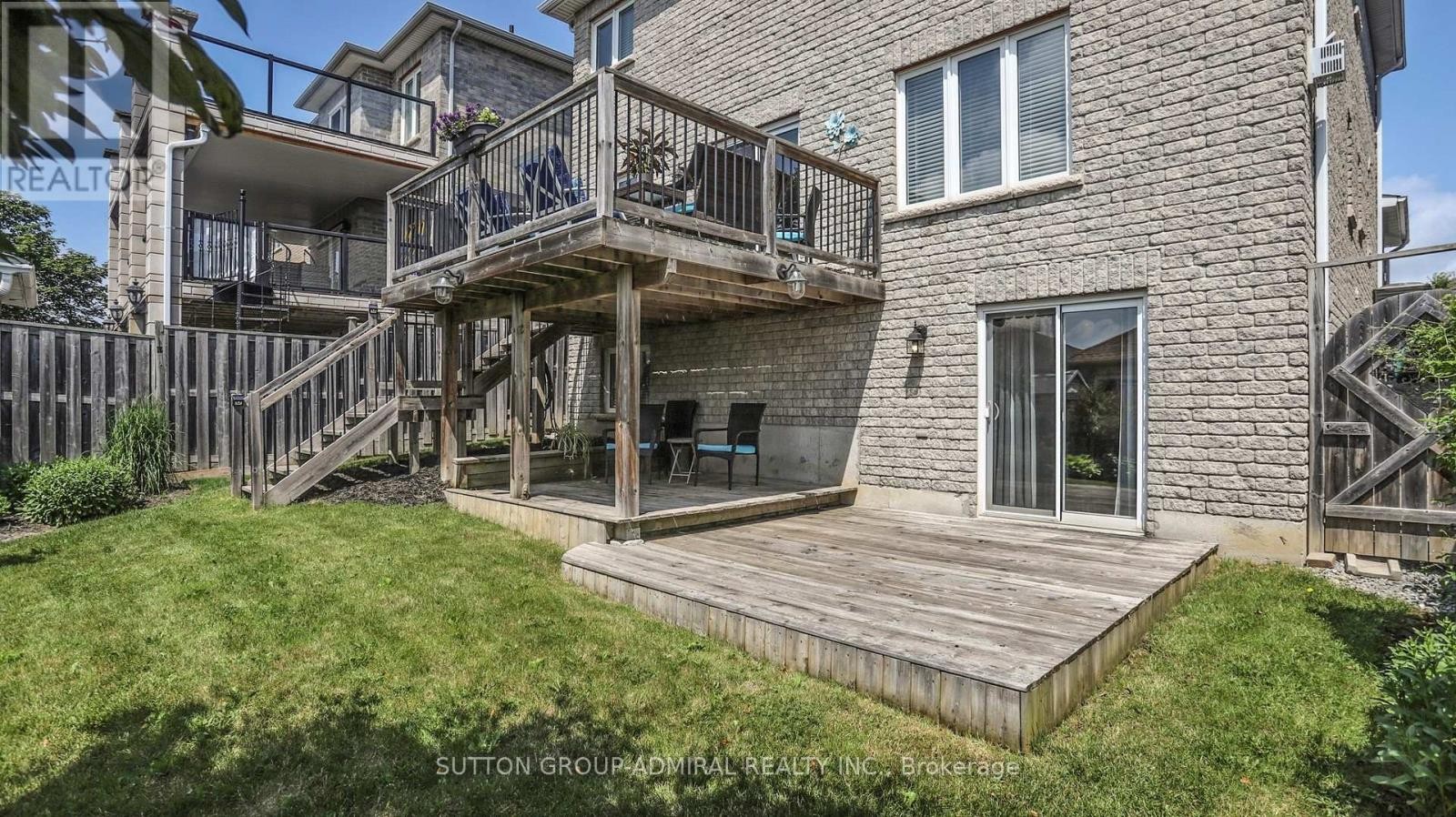 












35 WYMAN CRESCENT

,
Bradford West Gwillimbury (Bradford),




Ontario
L3Z3J5

