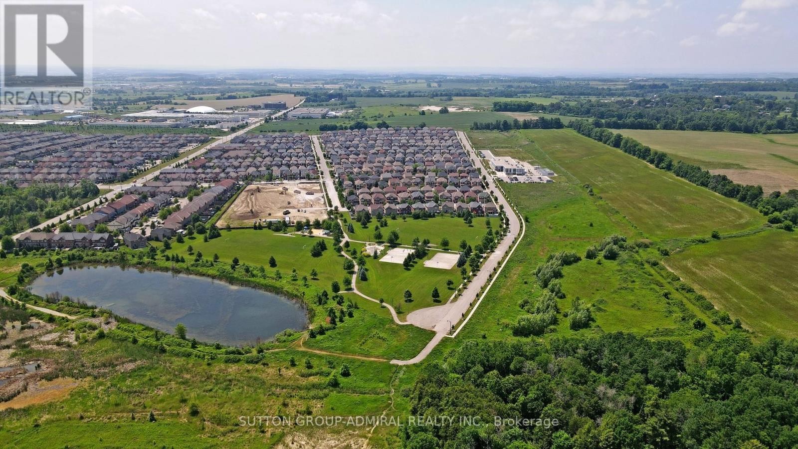 












35 WYMAN CRESCENT

,
Bradford West Gwillimbury (Bradford),




Ontario
L3Z3J5

