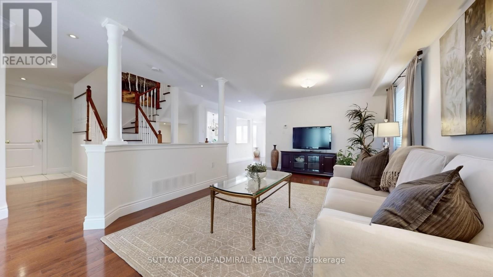 












35 WYMAN CRESCENT

,
Bradford West Gwillimbury (Bradford),




Ontario
L3Z3J5

