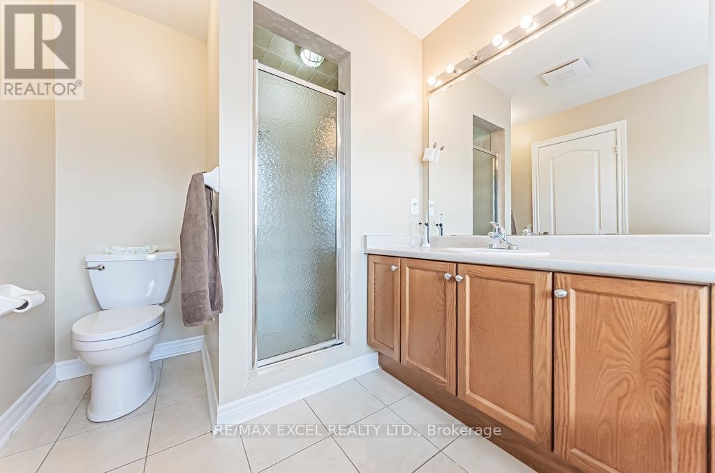 












161 HAZELTON AVENUE

,
Markham (Victoria Manor-Jennings Gate),




Ontario
L6C3H6

