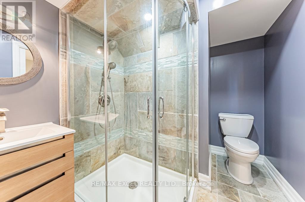 












161 HAZELTON AVENUE

,
Markham (Victoria Manor-Jennings Gate),




Ontario
L6C3H6

