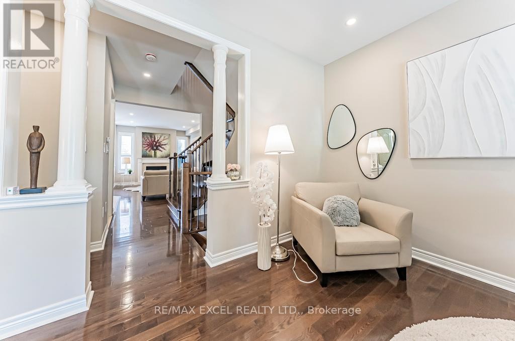 












161 HAZELTON AVENUE

,
Markham (Victoria Manor-Jennings Gate),




Ontario
L6C3H6

