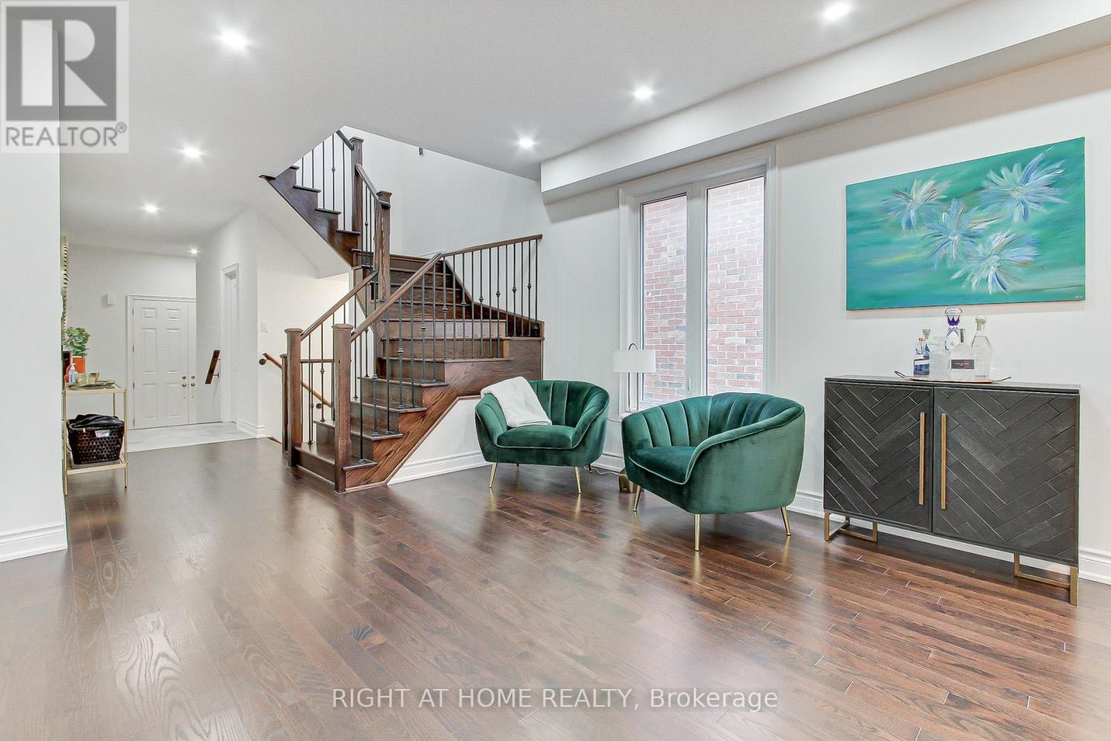 












29 PEAR BLOSSOM WAY

,
East Gwillimbury (Holland Landing),




Ontario
L9N0T3

