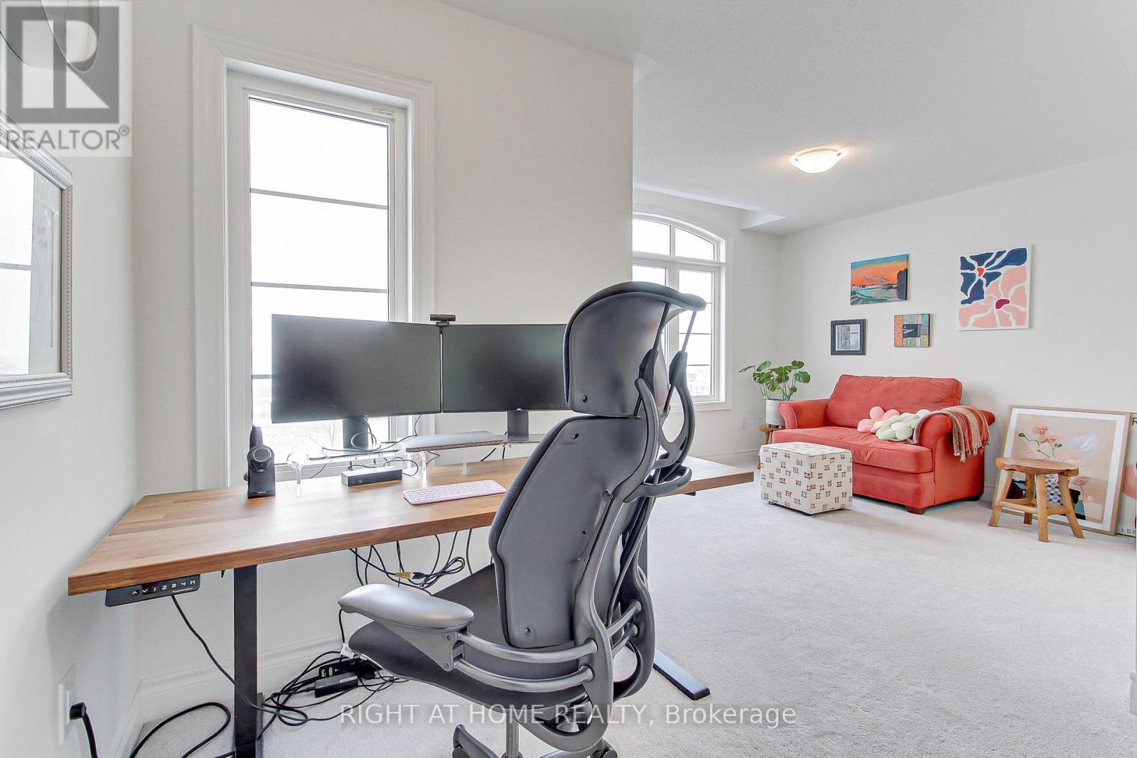 












29 PEAR BLOSSOM WAY

,
East Gwillimbury (Holland Landing),




Ontario
L9N0T3

